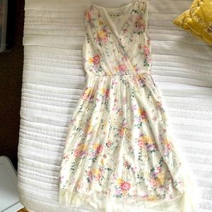 Modcloth Yumi floral Ivory/White dress size 4
